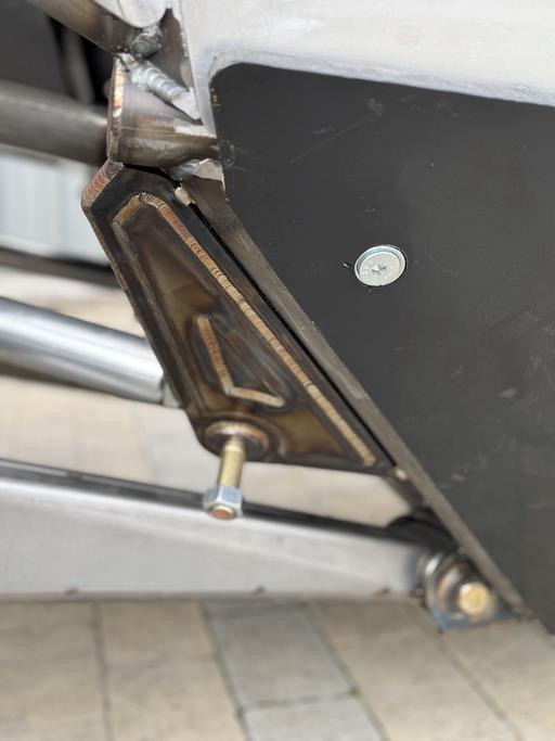 ORA ASBO 4 link chassis bracket