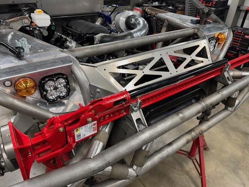 ORA Offender 4 seat front view